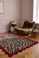 Âme fauve – Tapis en laine motif léopard - bordeaux