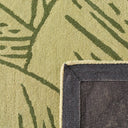 Cèdre blanc – Tapis en laine motif feuillage - vert