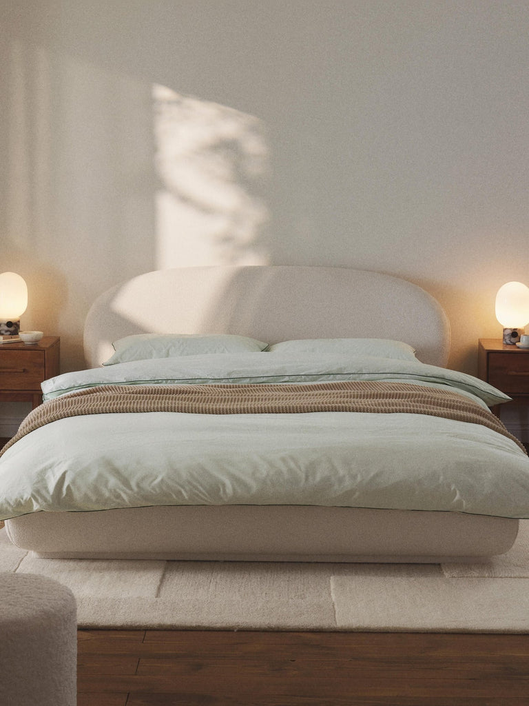 Lit matelassé arrondi en bouclette Alba