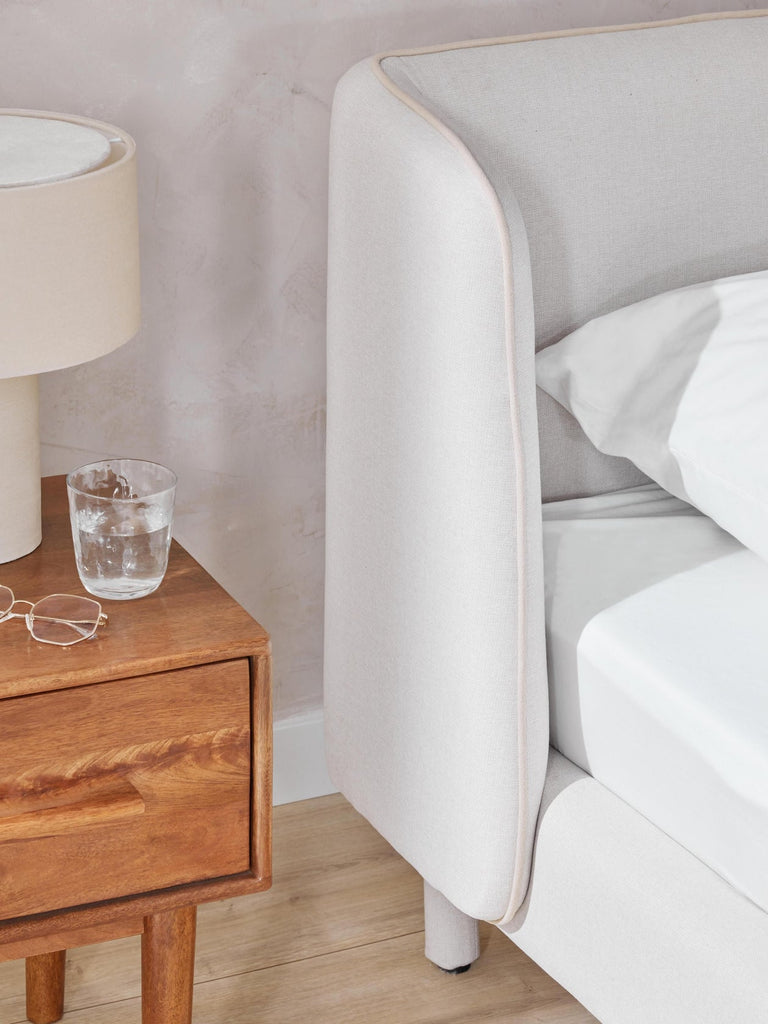 Lit matelassé avec tête de lit Luma