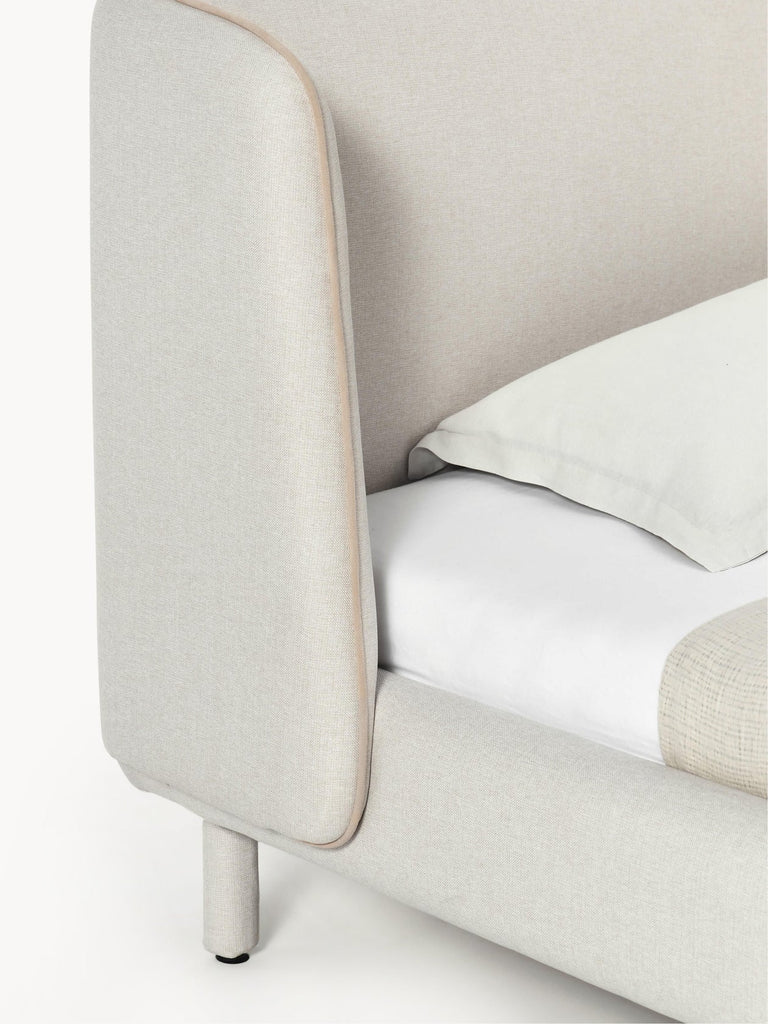 Lit matelassé avec tête de lit Luma