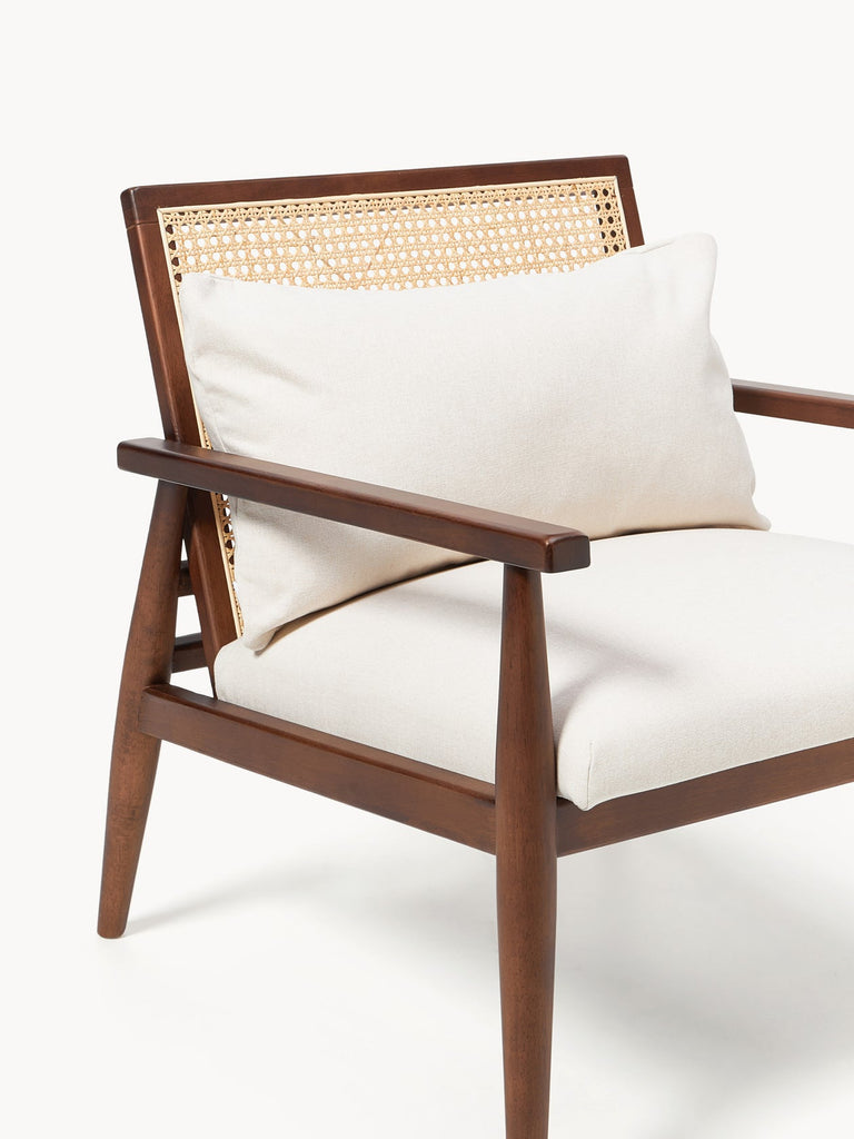 Fauteuil lounge en noyer et hévéa Manuell