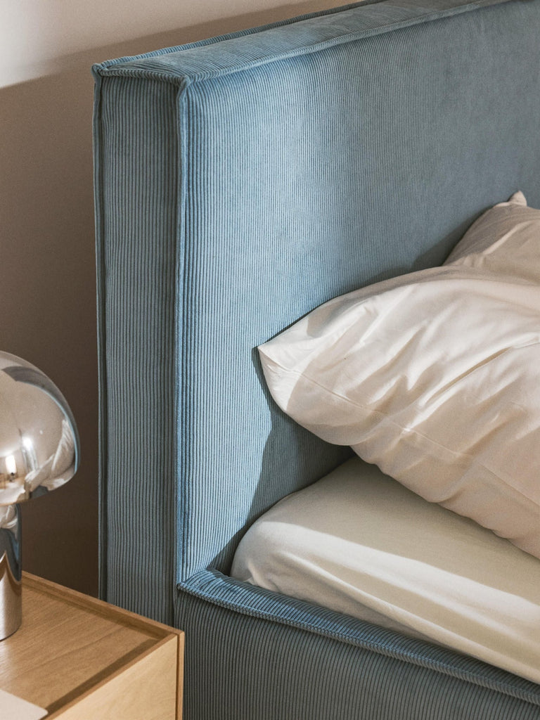 Lit matelassé en velours côtelé avec rangement Dream