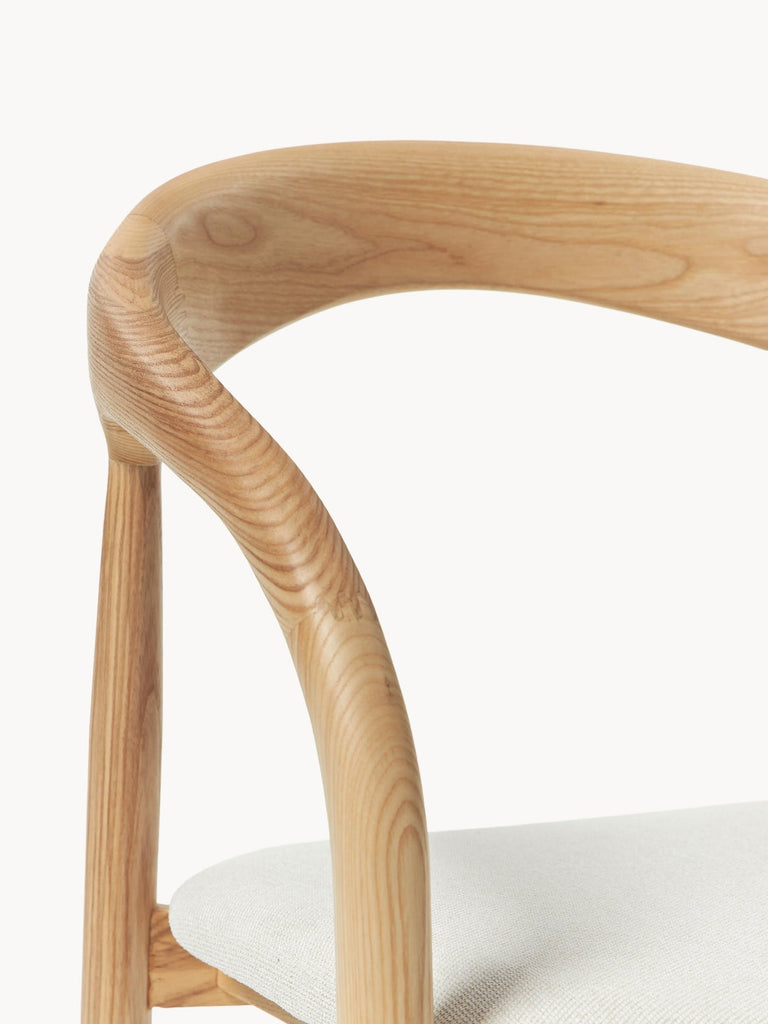 Chaise à accoudoirs en frêne avec assise rembourrée Camille