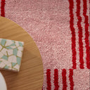 GROOVY - Tapis salon vintage années 70 rouge rayé - GRO386ROU